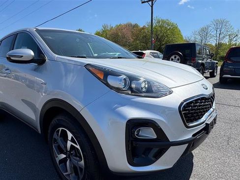 Used 2020 Kia Sportage LX w/ LX Popular Package image 17