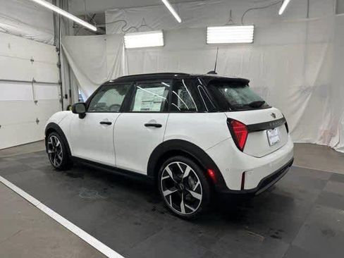 Certified 2025 MINI Cooper 4-Door Hardtop image 3