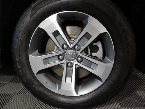 Used 2025 Honda Pilot EX-L image 25