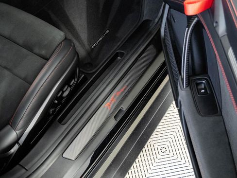 Certified 2025 Porsche 911 GT3 RS RWD image 20
