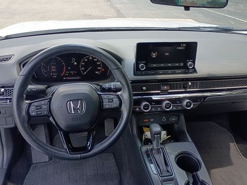 Used 2024 Honda Civic EX image 12