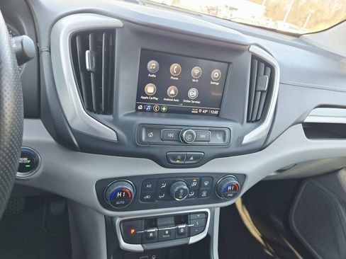 Used 2023 GMC Terrain SLE w/ Driver Convenience Package image 23