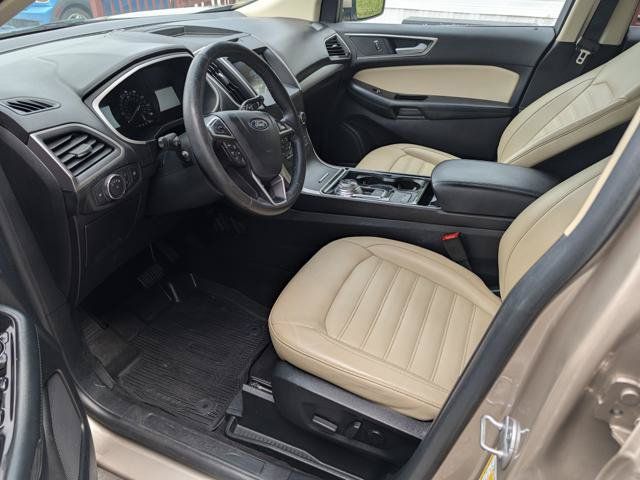 Used 2020 Ford Edge SEL w/ Cold Weather Package FWD image 5