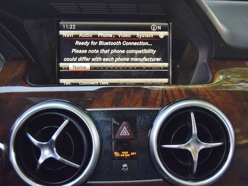 Used 2015 Mercedes-Benz GLK 350 4MATIC image 37