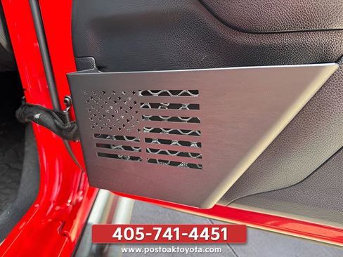 Used 2014 Jeep Wrangler Unlimited Rubicon AWD/4WD image 14