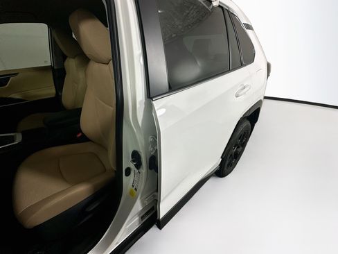Used 2025 Toyota RAV4 LE FWD image 12