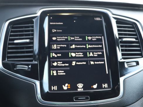 Used 2020 Volvo XC90 T6 Inscription w/ Protection Package image 28