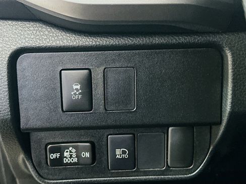 Used 2021 Toyota Tacoma SR5 image 16