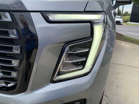 Used 2026 GMC Yukon Denali Ultimate AWD/4WD image 6
