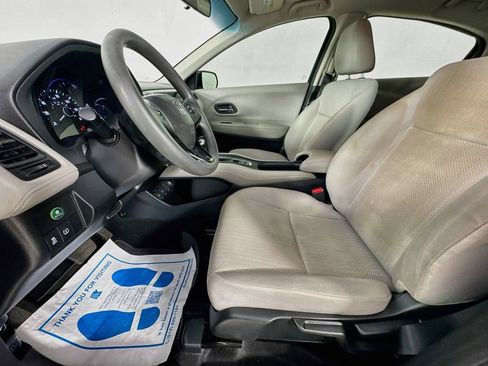 Used 2016 Honda HR-V LX image 23