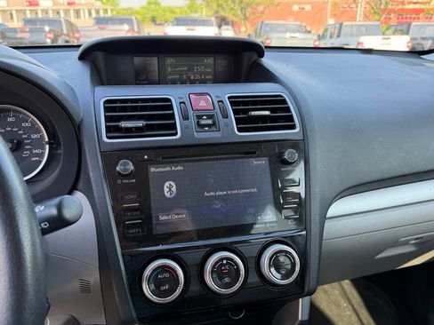 Used 2017 Subaru Forester 2.5i Premium w/ All-Weather Package image 18