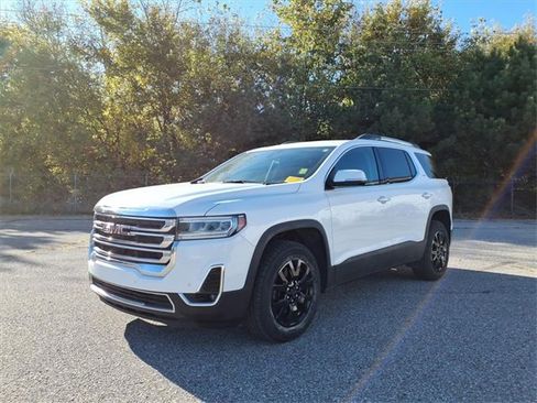 Used 2023 GMC Acadia SLT image 3