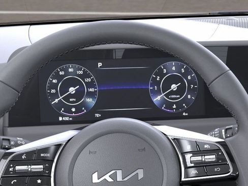 New 2026 Kia Seltos EX FWD image 21
