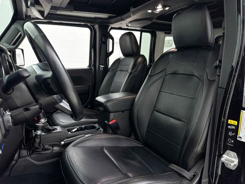 Used 2023 Jeep Wrangler Unlimited Sahara w/ Cold Weather Group image 21