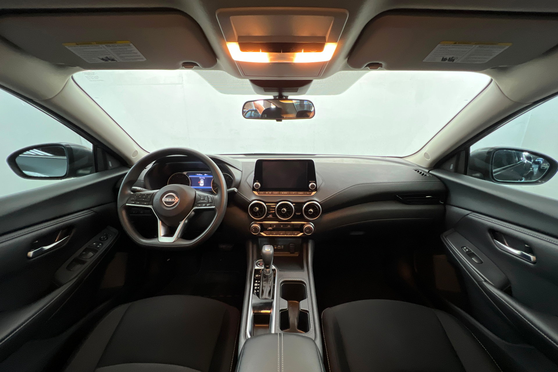 Used 2025 Nissan Sentra SV FWD image 10