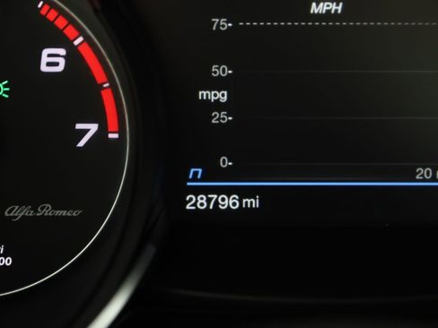 Used 2023 Alfa Romeo Stelvio Ti image 45