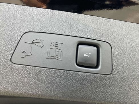 New 2025 Lincoln Corsair FWD w/ Equipment Group 101A image 15