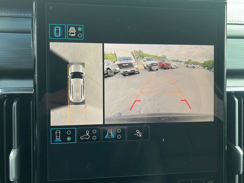 New 2026 GMC Acadia Elevation w/ Elevation Premium Package AWD/4WD image 17