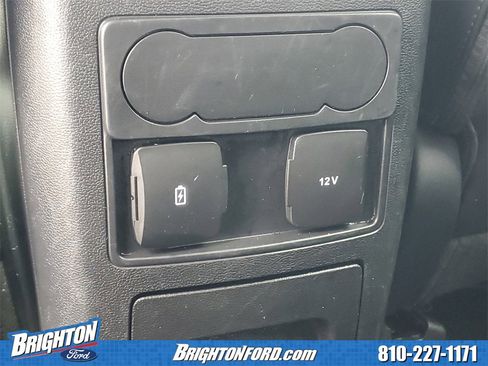 Used 2023 Ford Explorer XLT w/ Equipment Group 202A image 13