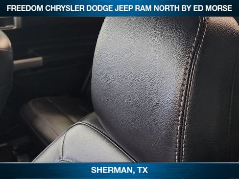 Used 2024 Ford Explorer Limited AWD/4WD image 10