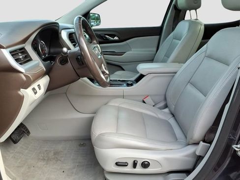Used 2019 GMC Acadia SLT FWD image 4