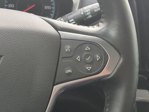 Used 2021 Chevrolet Traverse LT FWD image 29