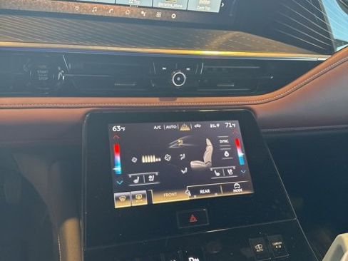 Certified 2025 INFINITI QX80 Autograph image 10