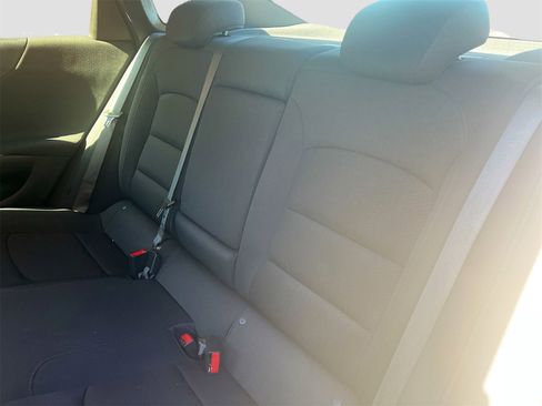 Used 2023 Chevrolet Malibu LT image 23