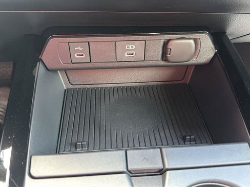 New 2026 Toyota Prius XLE FWD image 18