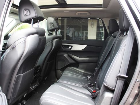 Used 2024 Acura MDX w/ Technology Package AWD/4WD image 13
