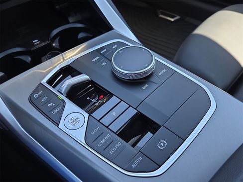 Used 2025 BMW 430i w/ M Sport Package image 22