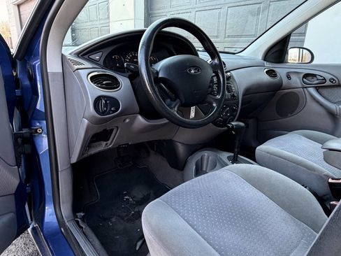 Used 2003 Ford Focus SE image 10