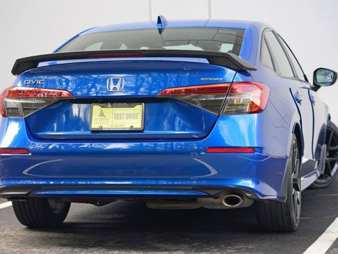 Used 2024 Honda Civic Sport image 4