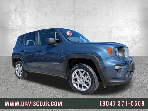 Certified 2023 Jeep Renegade Latitude AWD/4WD image 1