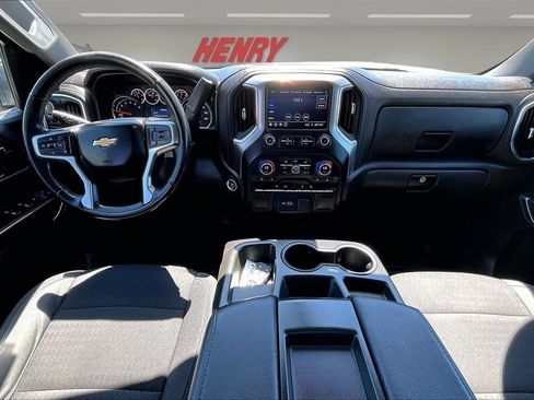 Used 2021 Chevrolet Silverado 1500 LT w/ Z71 Off-Road Package AWD/4WD image 9