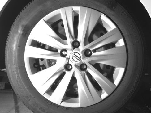 Used 2025 Nissan Sentra S image 15