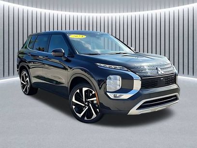 Used 2024 Mitsubishi Outlander SE