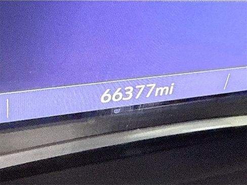 Used 2020 GMC Acadia AT4 w/ Driver Alert Package II image 4