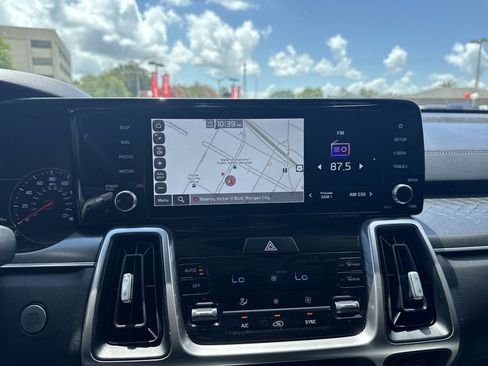 Used 2023 Kia Sorento S FWD image 27