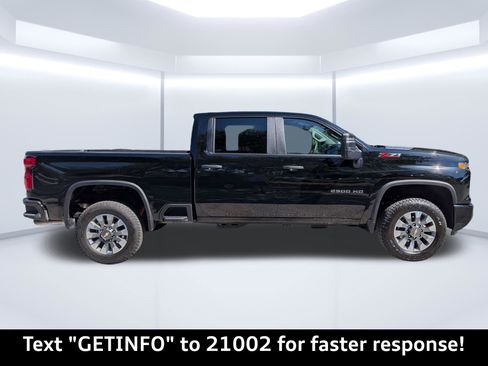 Used 2026 Chevrolet Silverado 2500 Custom w/ Custom Value Package AWD/4WD image 2
