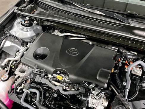 Used 2025 Toyota Camry XSE AWD/4WD image 33