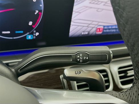 New 2026 Mercedes-Benz GLE 63 AMG S image 18