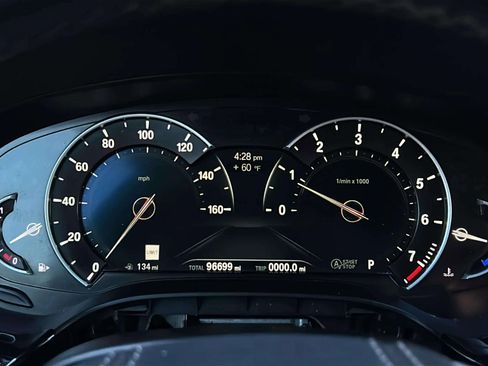 Used 2018 BMW 530i xDrive image 16