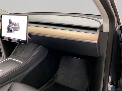 Used 2023 Tesla Model Y Long Range AWD/4WD image 22