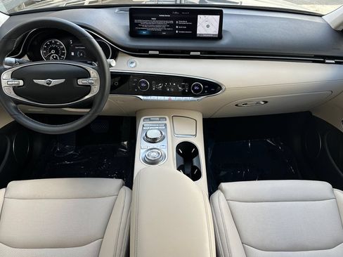 Used 2024 Genesis GV70 2.5T w/ Select Package AWD/4WD image 16