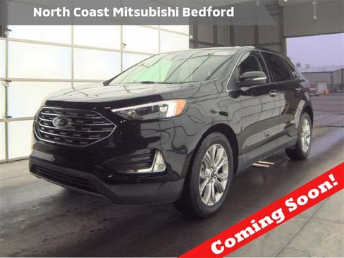 Used 2024 Ford Edge Titanium image 1