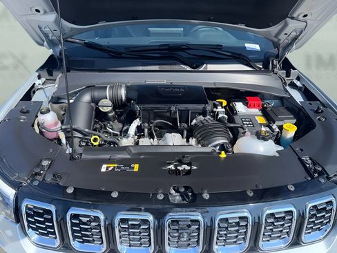 Used 2025 Jeep Compass Limited w/ Elite Group AWD/4WD image 24