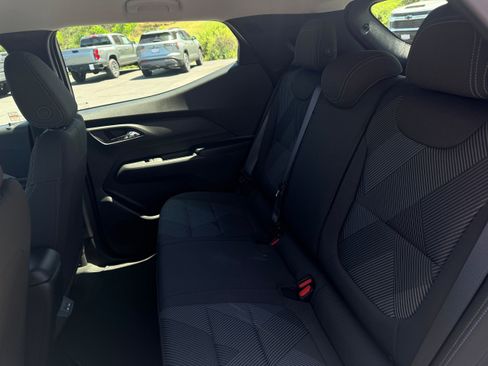 New 2027 Chevrolet Bolt LT w/ Comfort Package FWD image 25