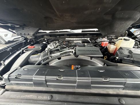 Certified 2025 GMC Sierra 2500 AT4 w/ AT4 Premium Plus Package image 37