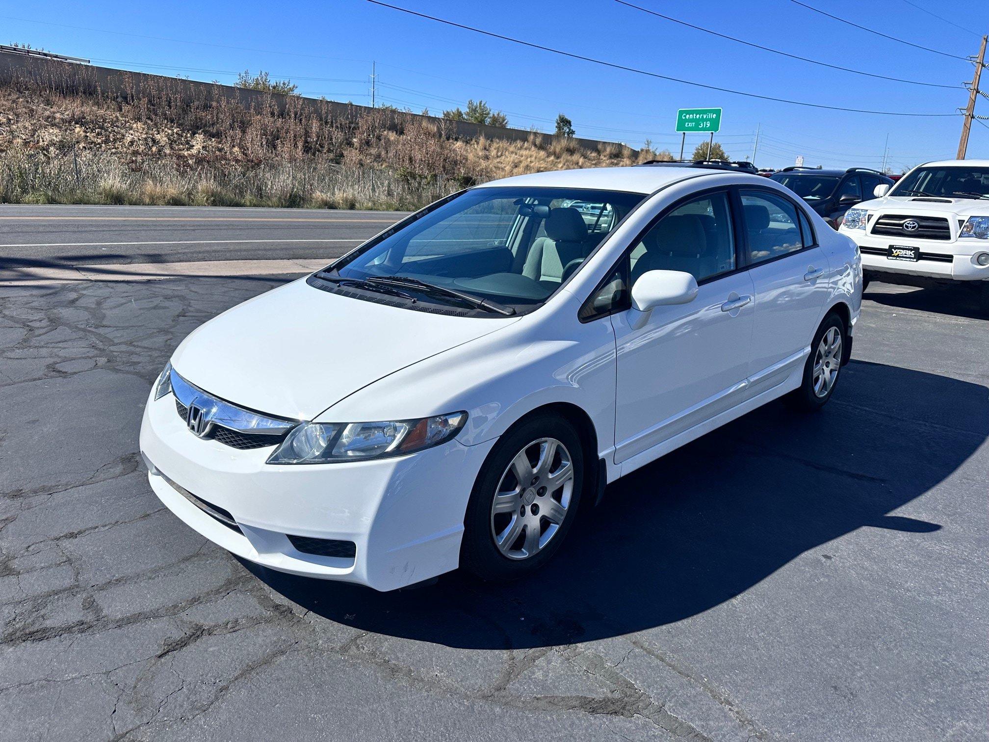 Used 2010 Honda Civic LX image 2